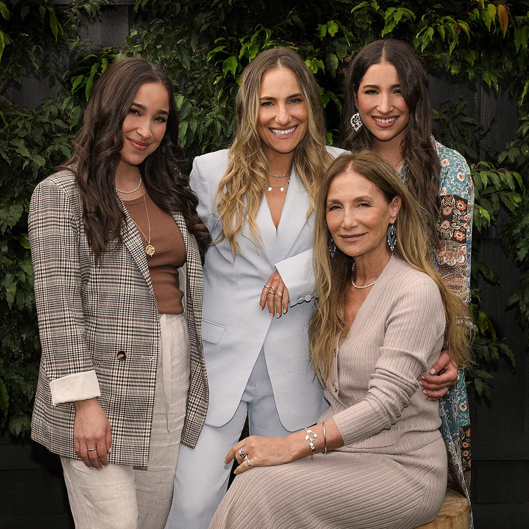 The new campaign featuring Nicole's family