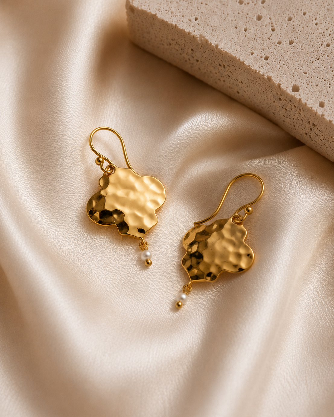 Ari Earrings