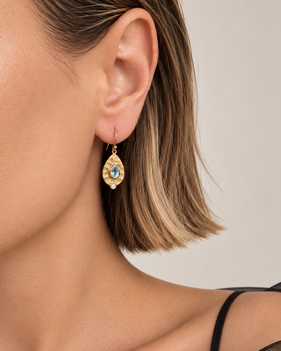 Teardrop Sky Blue Topaz