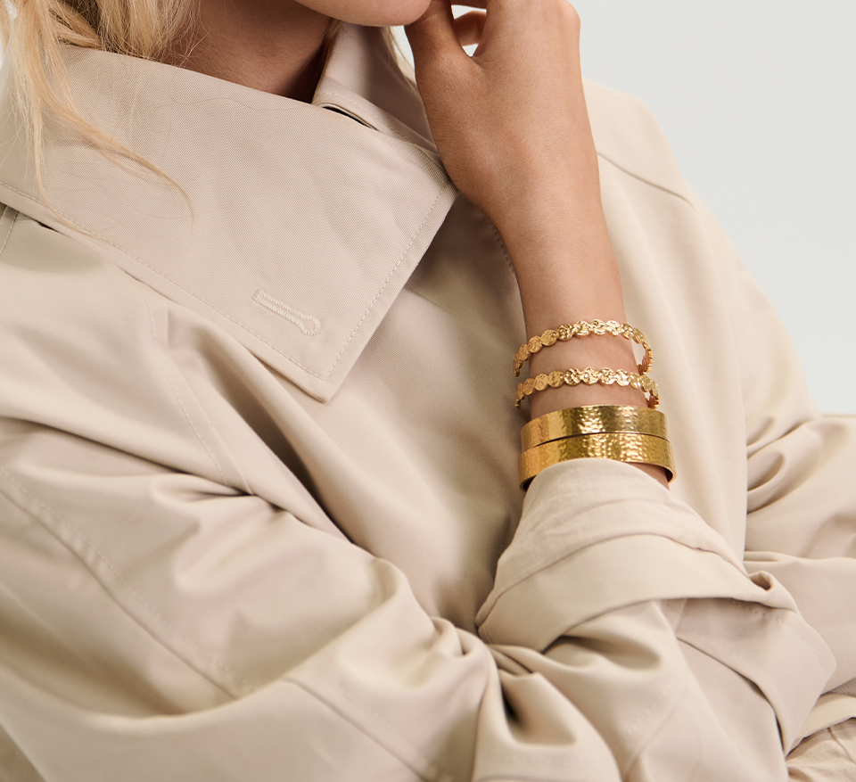 Hammered Gold Cuff - Size : fits all