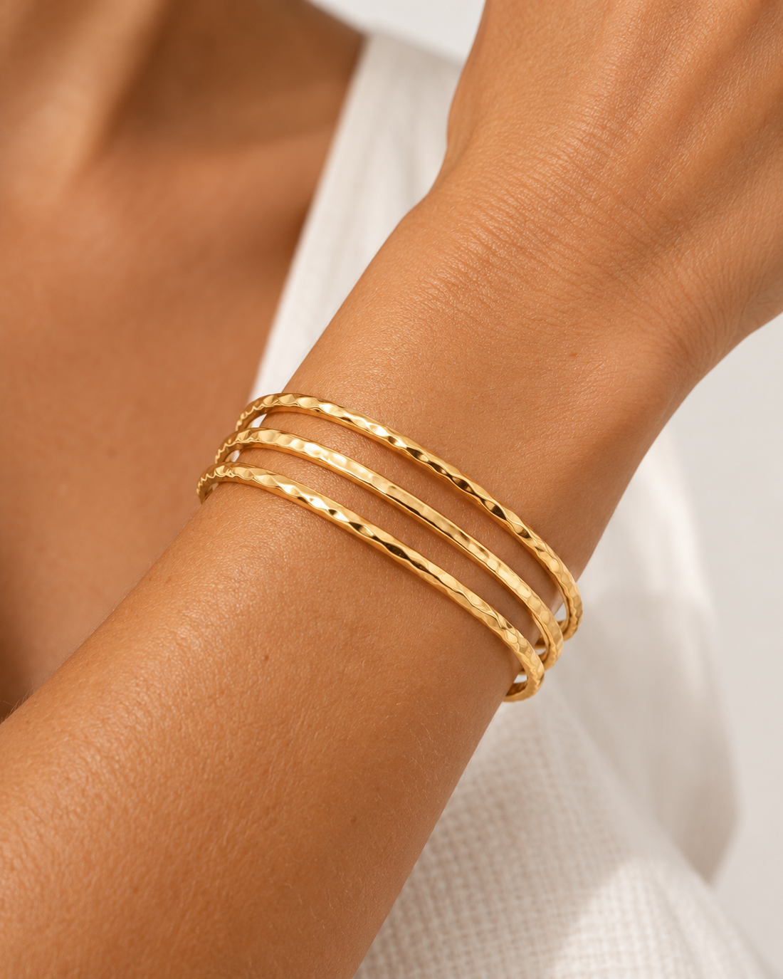 Fica Bundle- Triple Hammered Cuff & Freshwater Pearl Hoop