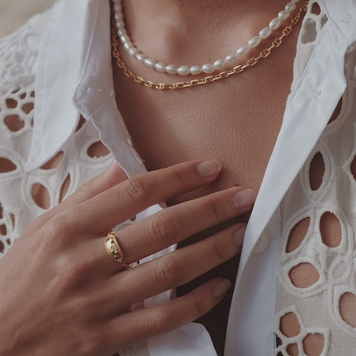 Summer Pearl Necklace product video, Nicole Fendel Jewellery